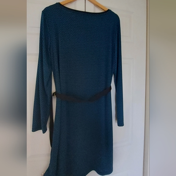 Hilfiger dress - Picture 2 of 3